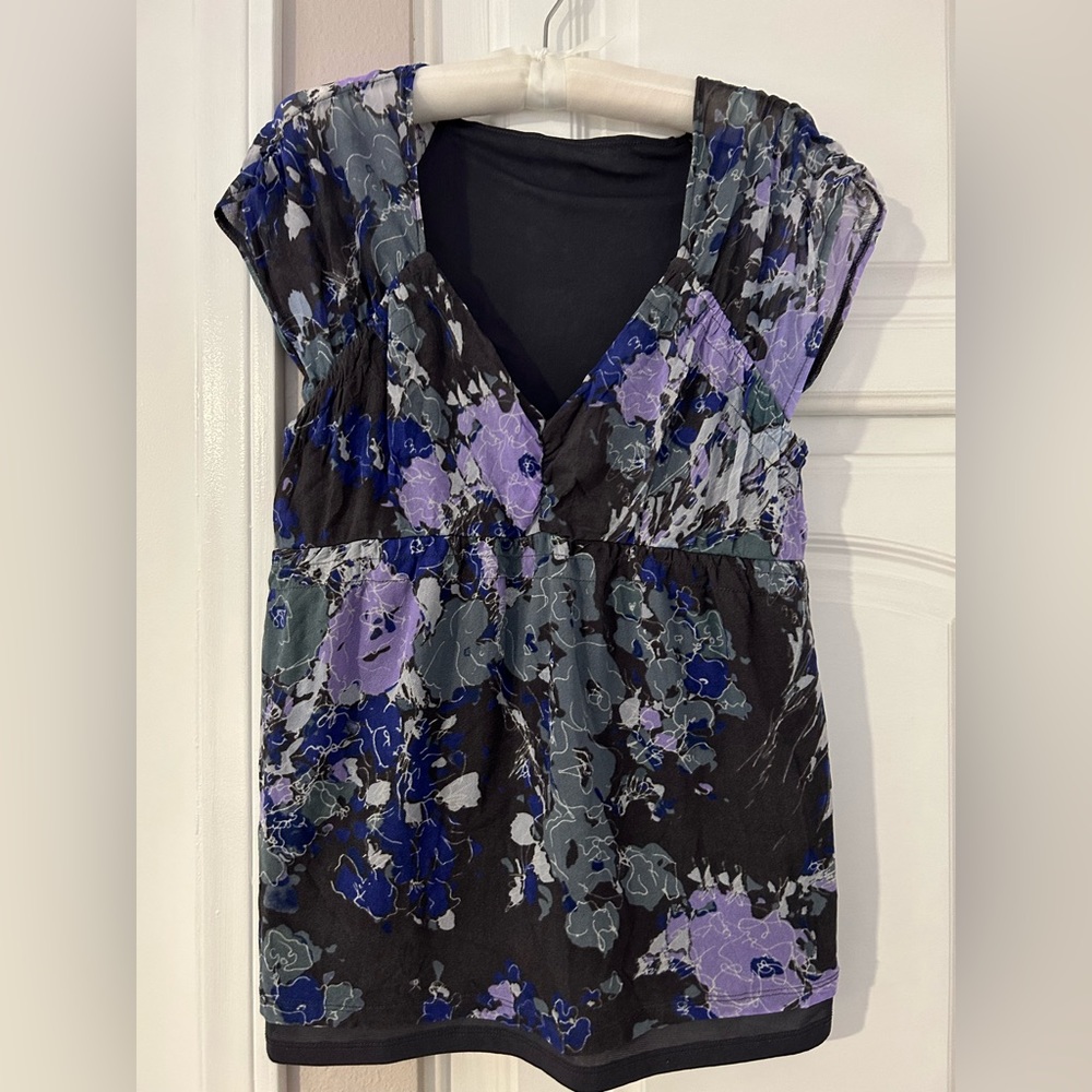 Women blouse. Size M